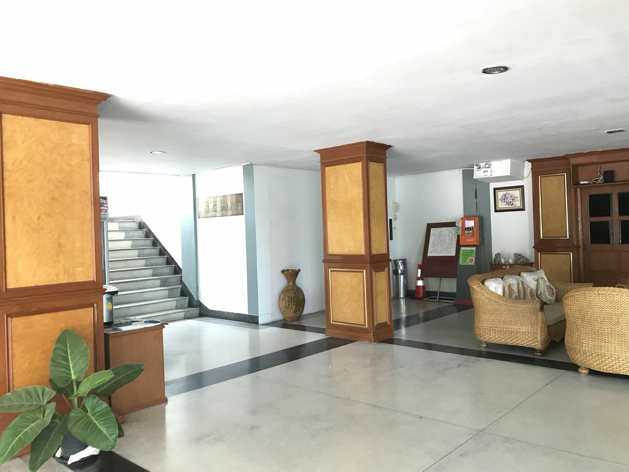 Bordin Hotel Ubon Ratchathani Exterior foto